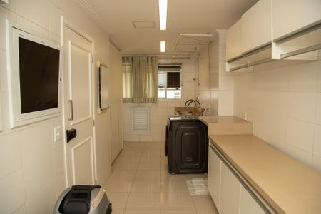 Apartamento à venda com 385m², 4 quartos e 5 vagasÁrea de Serviço