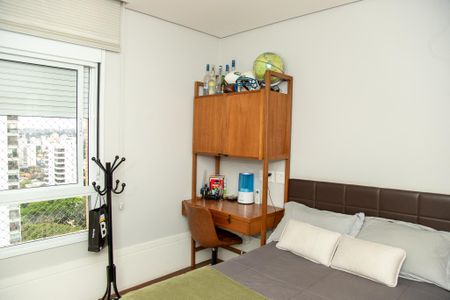 Apartamento à venda com 385m², 4 quartos e 5 vagasSuíte 2