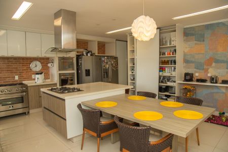 Apartamento à venda com 385m², 4 quartos e 5 vagasCozinha