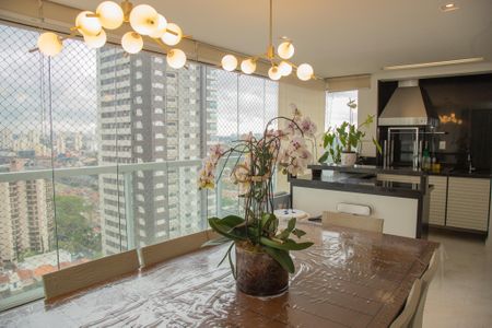 Apartamento à venda com 385m², 4 quartos e 5 vagasVaranda gourmet