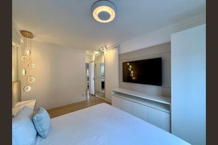 Apartamento à venda com 164m², 3 quartos e 3 vagasSuíte 2