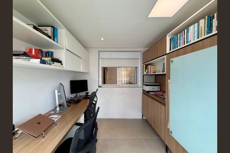Apartamento à venda com 164m², 3 quartos e 3 vagasEscritório
