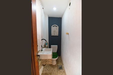 Casa de condomínio à venda com 140m², 2 quartos e 1 vaga Casa de condomínio à venda com 140m², 2 quartos e 1 vagaBanheiro Social