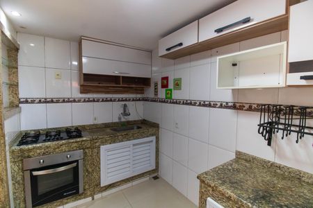 Casa de condomínio à venda com 140m², 2 quartos e 1 vaga Casa de condomínio à venda com 140m², 2 quartos e 1 vagaCozinha