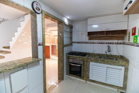 Casa de condomínio à venda com 140m², 2 quartos e 1 vaga Casa de condomínio à venda com 140m², 2 quartos e 1 vagaCozinha