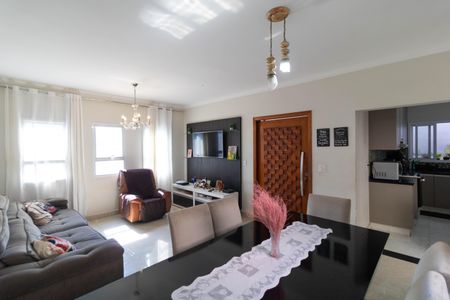 Casa à venda com 160m², 3 quartos e 4 vagasSala