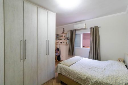 Casa à venda com 160m², 3 quartos e 4 vagasSuíte