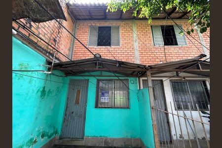 Casa para alugar com 70m², 2 quartos e 1 vaga Casa para alugar com 70m², 2 quartos e 1 vagaFachada