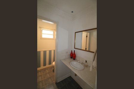 Casa para alugar com 630m², 4 quartos e 5 vagasLavabo