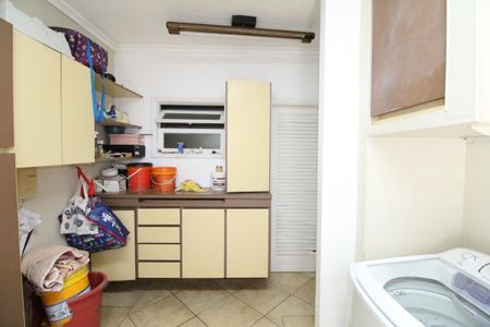 Casa para alugar com 630m², 4 quartos e 5 vagasÁrea de Serviço