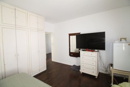 Casa para alugar com 630m², 4 quartos e 5 vagasSuíte 3