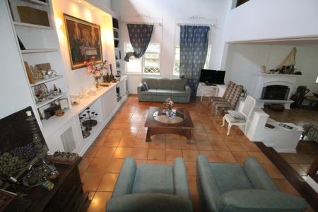 Casa para alugar com 630m², 4 quartos e 5 vagasSala 1