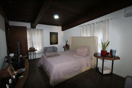 Casa para alugar com 630m², 4 quartos e 5 vagasSuíte 4