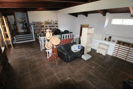 Casa para alugar com 630m², 4 quartos e 5 vagasSala 4