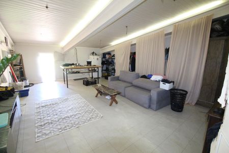 Casa para alugar com 630m², 4 quartos e 5 vagasSala 5