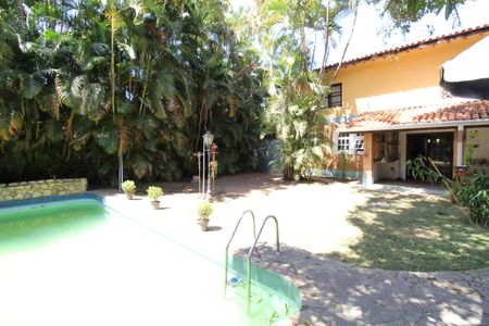 Casa para alugar com 630m², 4 quartos e 5 vagasÁrea Externa