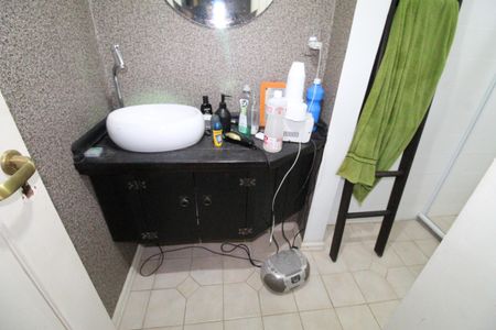 Casa para alugar com 630m², 4 quartos e 5 vagasBanheiro da Suíte 4