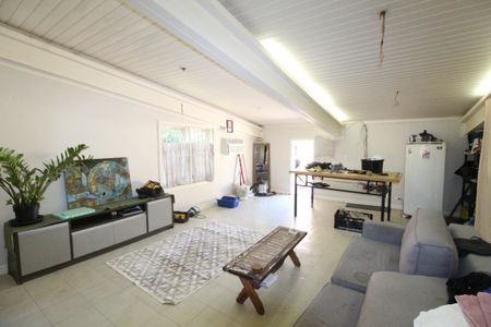 Casa para alugar com 630m², 4 quartos e 5 vagasSala 5