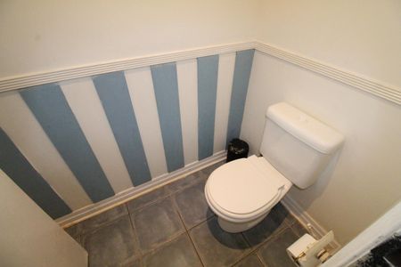 Casa para alugar com 630m², 4 quartos e 5 vagasLavabo