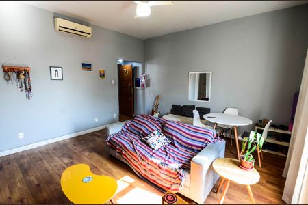 Sala de apartamento à venda com 2 quartos, 62m² em Vila Isabel, Rio de Janeiro
