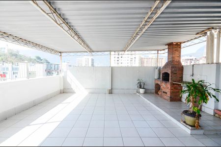 Apartamento à venda com 62m², 2 quartos e 1 vagaÁrea comum