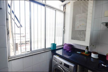 Apartamento à venda com 62m², 2 quartos e 1 vagaÁrea de Serviço