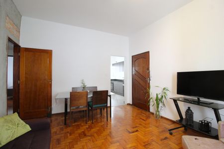 Apartamento para alugar com 90m², 3 quartos e 1 vagaSala