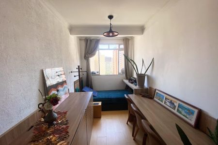 Sala de estar de apartamento à venda com 1 quarto, 68m² em Pinheiros, São Paulo