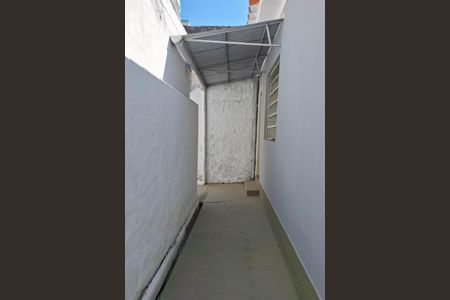 Casa à venda com 60m², 2 quartos e sem vagaQuintal