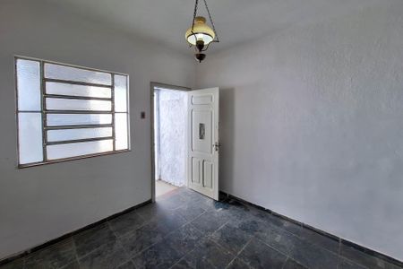 Sala de casa à venda com 2 quartos, 60m² em Santa Rosa, Niterói