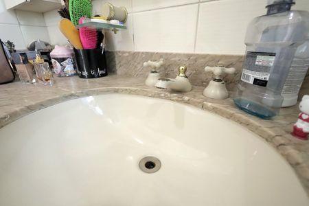 Apartamento à venda com 180m², 3 quartos e 3 vagas Apartamento à venda com 180m², 3 quartos e 3 vagasBanheiro Suíte 3