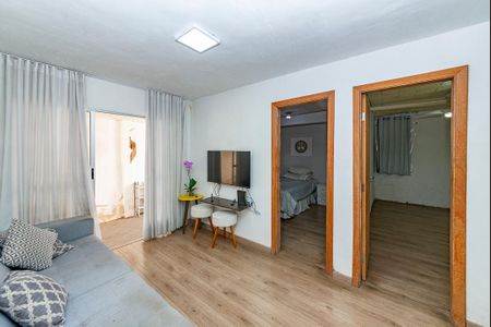 Casa à venda com 170m², 4 quartos e 3 vagasSala