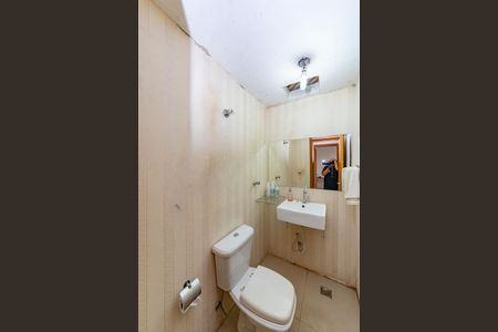 Casa à venda com 170m², 4 quartos e 3 vagasLavabo 2