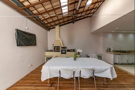 Casa à venda com 170m², 4 quartos e 3 vagasÁrea gourmet