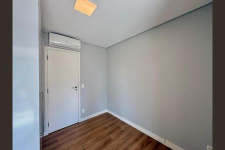 Apartamento à venda com 70m², 2 quartos e 2 vagasQuarto 