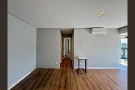 Apartamento à venda com 70m², 2 quartos e 2 vagasSala