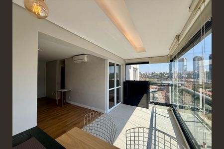 Apartamento à venda com 70m², 2 quartos e 2 vagasVaranda