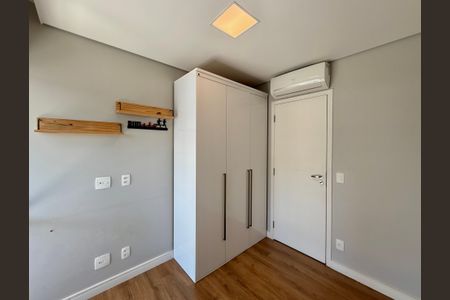 Apartamento à venda com 70m², 2 quartos e 2 vagasQuarto 