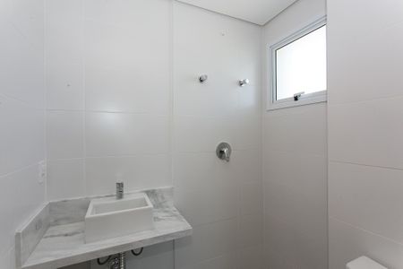 Apartamento para alugar com 81m², 2 quartos e 2 vagasBanheiro do Quarto 1