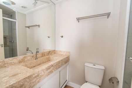 Apartamento à venda com 53m², 2 quartos e 1 vaga Apartamento à venda com 53m², 2 quartos e 1 vagaBanheiro da suíte