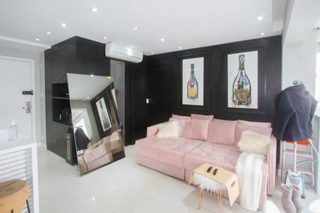 Sala de apartamento para alugar com 1 quarto, 55m² em Brooklin, São Paulo