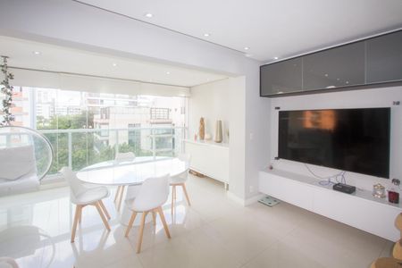 Sala de apartamento para alugar com 1 quarto, 55m² em Brooklin, São Paulo