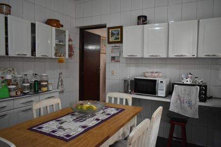 Casa à venda com 299m², 4 quartos e 1 vagaCozinha