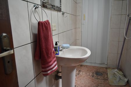 Casa à venda com 299m², 4 quartos e 1 vagaBanheiro da Suíte