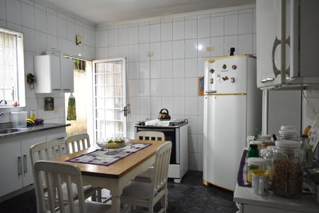 Casa à venda com 299m², 4 quartos e 1 vagaCozinha