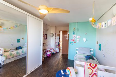 Casa de condomínio à venda com 175m², 3 quartos e 1 vagaSuíte 2