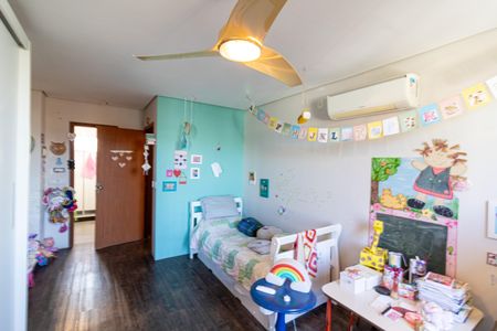 Casa de condomínio à venda com 175m², 3 quartos e 1 vagaSuíte 2