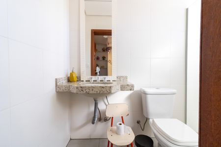 Casa de condomínio à venda com 175m², 3 quartos e 1 vagaBanheiro da Suíte 1