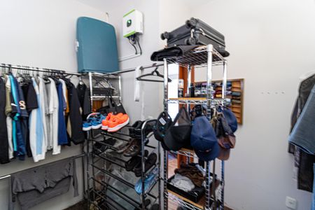 Casa de condomínio à venda com 175m², 3 quartos e 1 vagaCloset da suíte 3