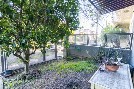 Casa de condomínio à venda com 175m², 3 quartos e 1 vagaJardim